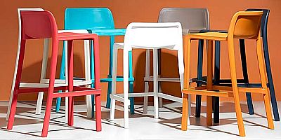 Foto del artículo ¿Qué material de taburete de bar resiste mejor el alto tránsito?