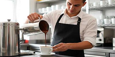 Foto del artículo ¿Qué chocolatera profesional es ideal para un uso intensivo en hostelería?