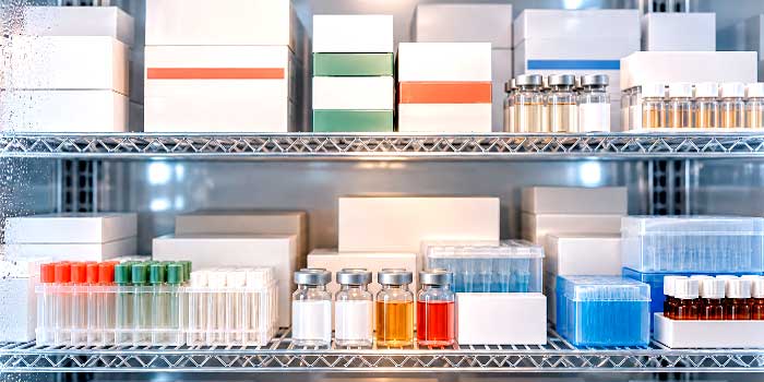 Foto del artículo: Prevención de condensación en cristales de Armarios para Farmacia y Laboratorio