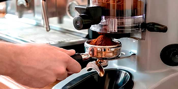 Foto del artículo: ¿Cómo elegir un Molino de Café profesional de alta rotación?
