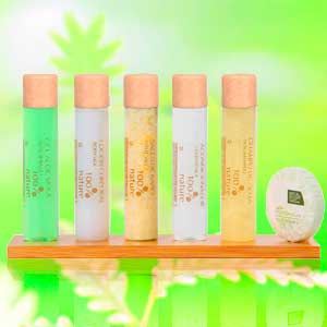 Ilustración con Amenities Colección 100% Nature